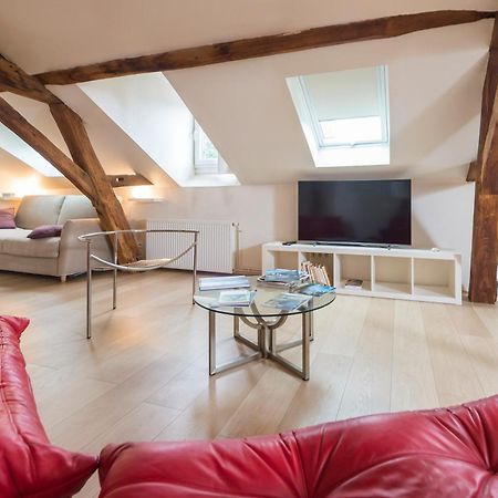 Suite Mana Ohana - Luxe Et Authenticite A 2 Pas De La Place Ducale Avec Parking Prive Charleville-Mezieres Ngoại thất bức ảnh