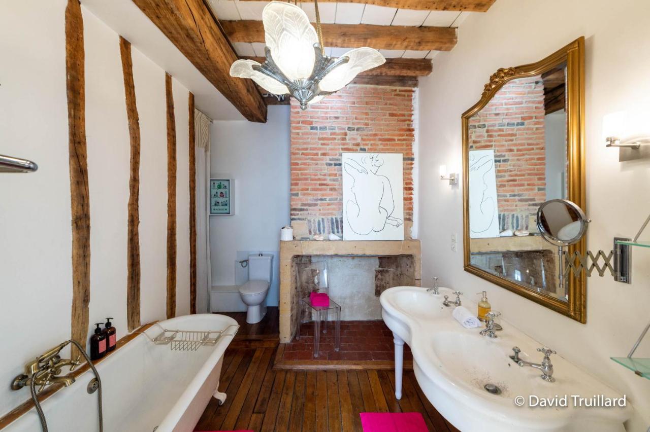 Suite Mana Ohana - Luxe Et Authenticite A 2 Pas De La Place Ducale Avec Parking Prive Charleville-Mezieres Ngoại thất bức ảnh