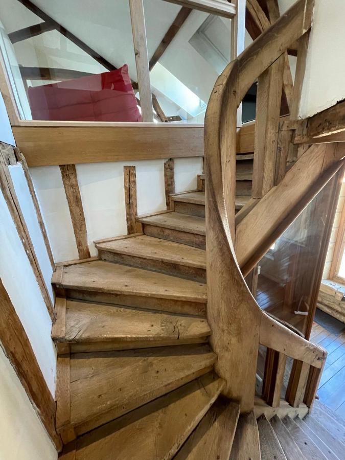 Suite Mana Ohana - Luxe Et Authenticite A 2 Pas De La Place Ducale Avec Parking Prive Charleville-Mezieres Ngoại thất bức ảnh