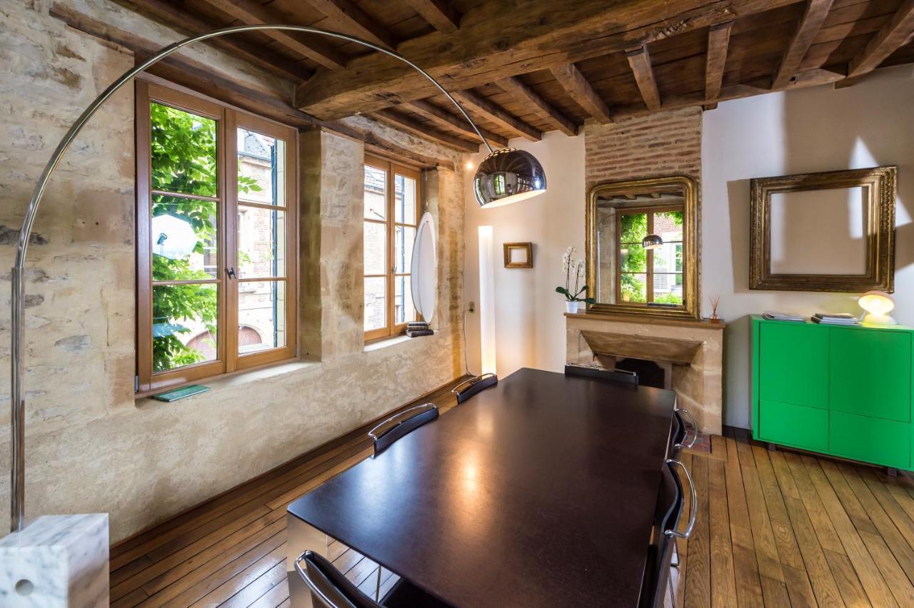 Suite Mana Ohana - Luxe Et Authenticite A 2 Pas De La Place Ducale Avec Parking Prive Charleville-Mezieres Ngoại thất bức ảnh