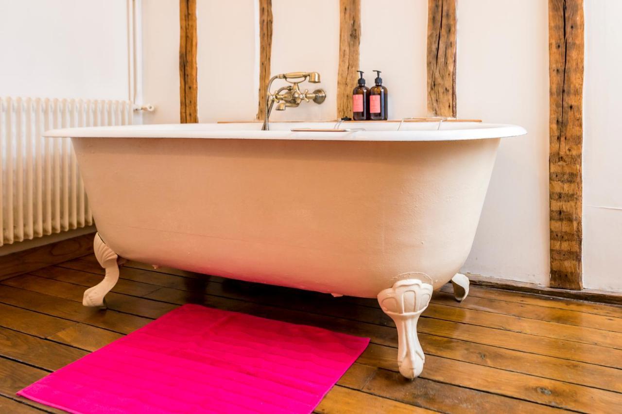 Suite Mana Ohana - Luxe Et Authenticite A 2 Pas De La Place Ducale Avec Parking Prive Charleville-Mezieres Ngoại thất bức ảnh