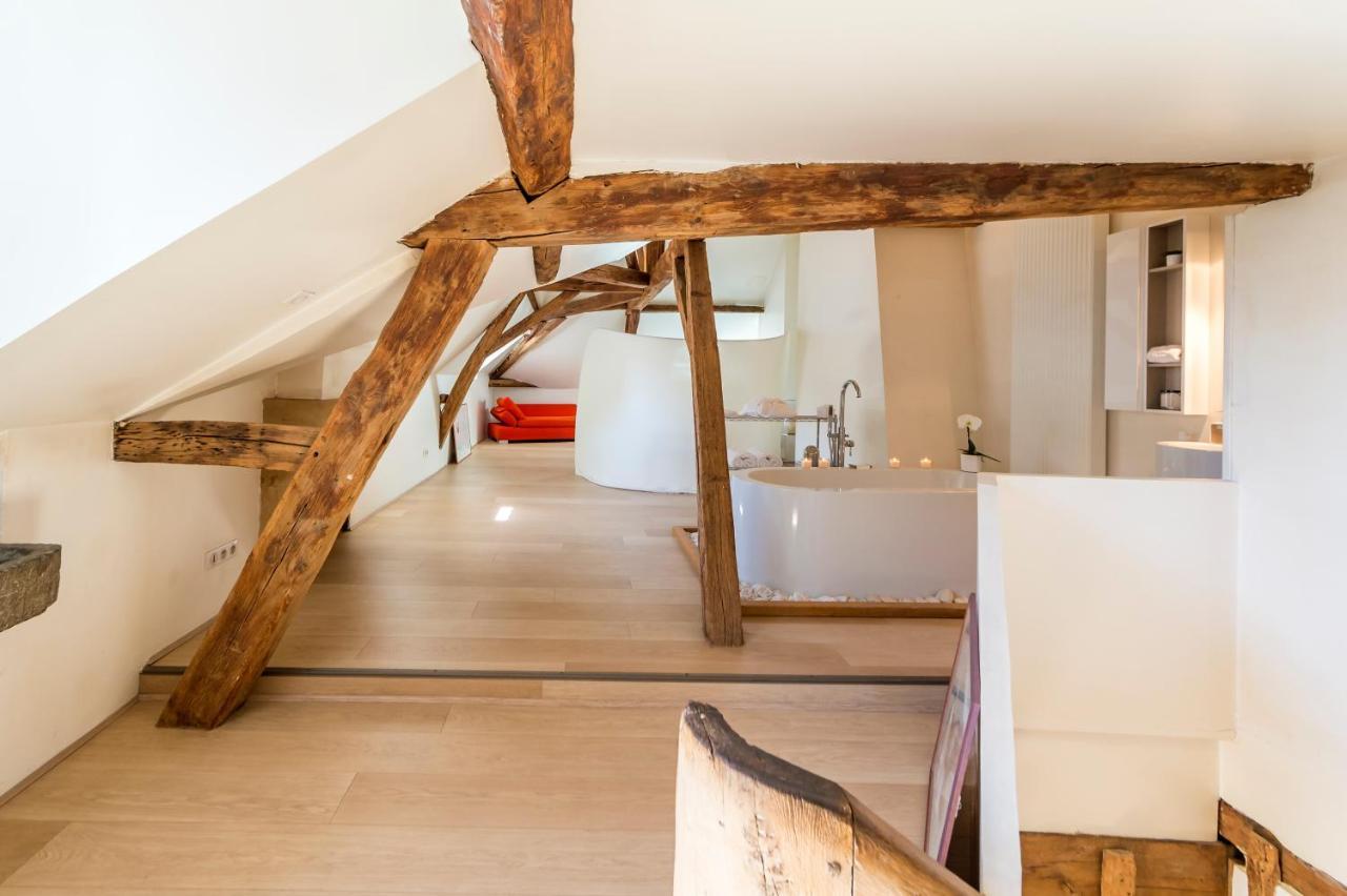 Suite Mana Ohana - Luxe Et Authenticite A 2 Pas De La Place Ducale Avec Parking Prive Charleville-Mezieres Ngoại thất bức ảnh